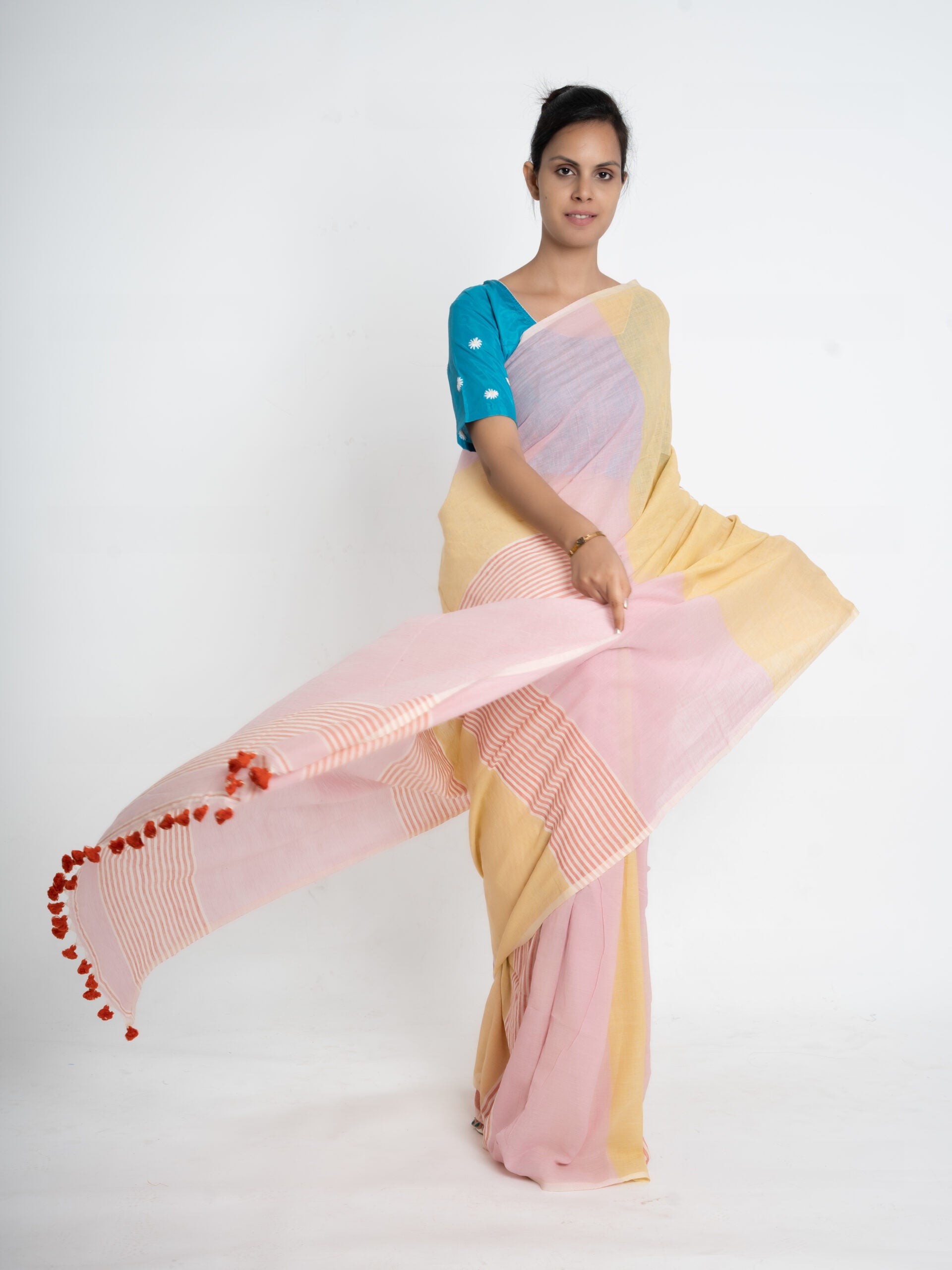 Unchained Dreams ā Handwoven Linen Saree with Vibrant Embroidery - Kozylook